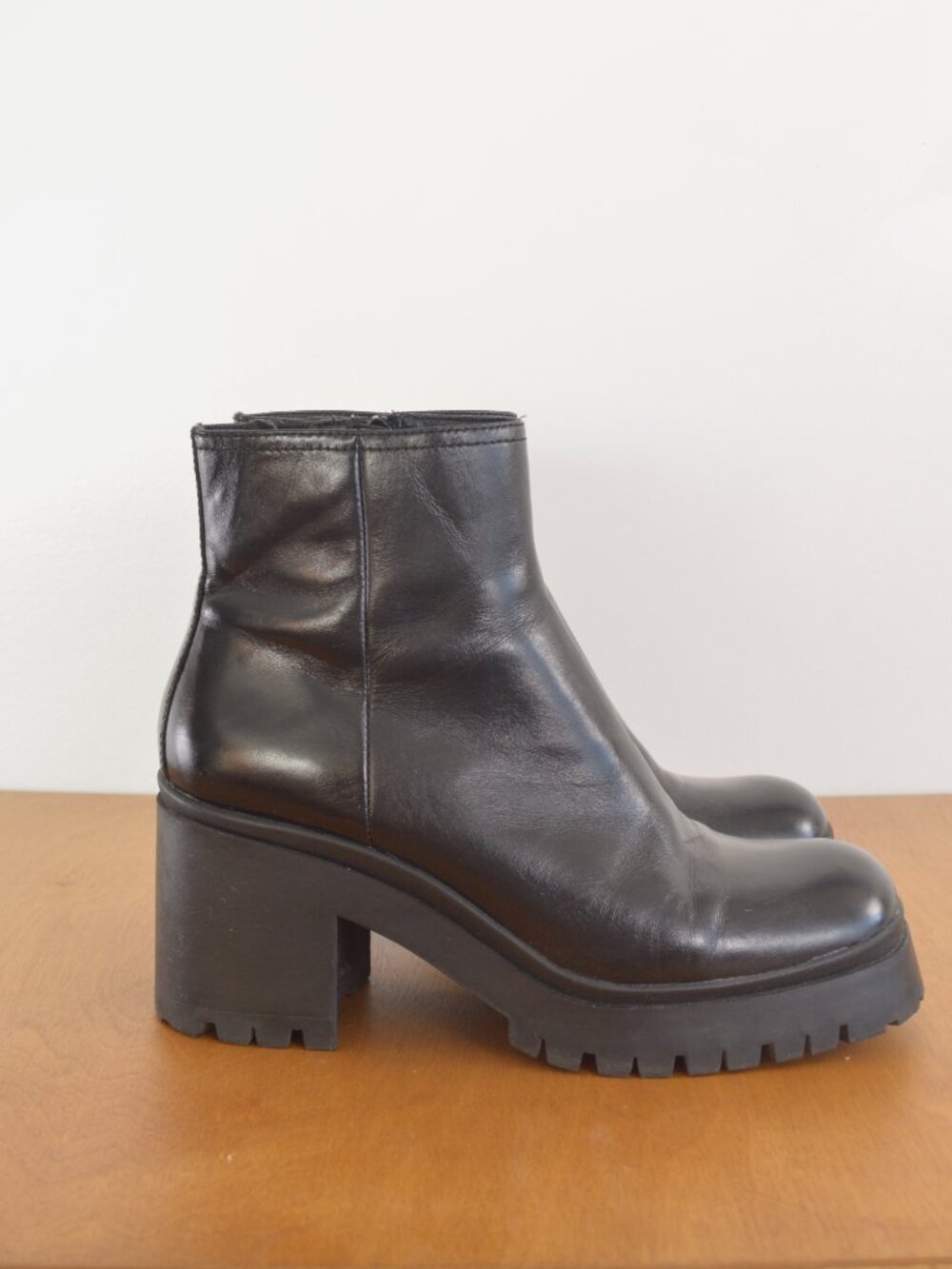 jeffrey campbell tracker platform bootie black size 9